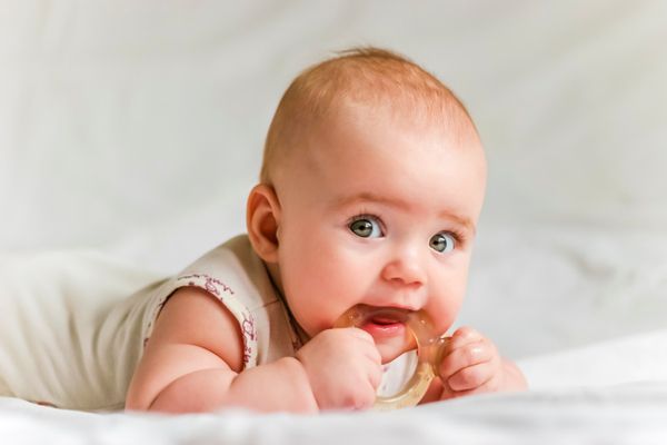 Anneau de dentition personnalisé pour fille et garçon : personnalisez l' anneau de dentition de votre bébé